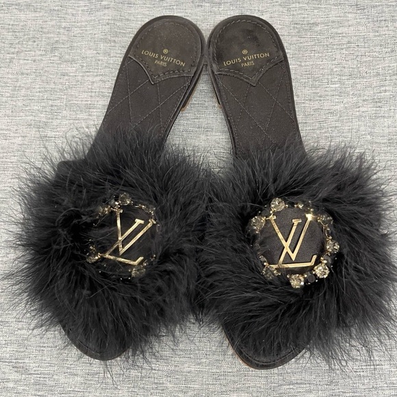 Louis Vuitton Shoes - NWOT Louis Vuitton Logo Crystal & Ostrich Feather Black Slides - Size 38